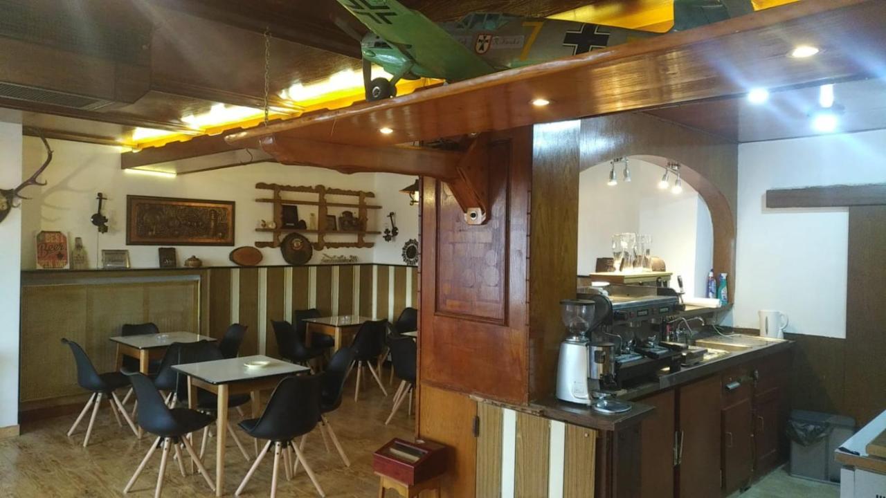 Osteria Mediterranean Freirachdorf Bagian luar foto