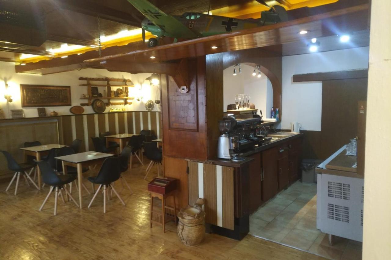 Osteria Mediterranean Freirachdorf Bagian luar foto